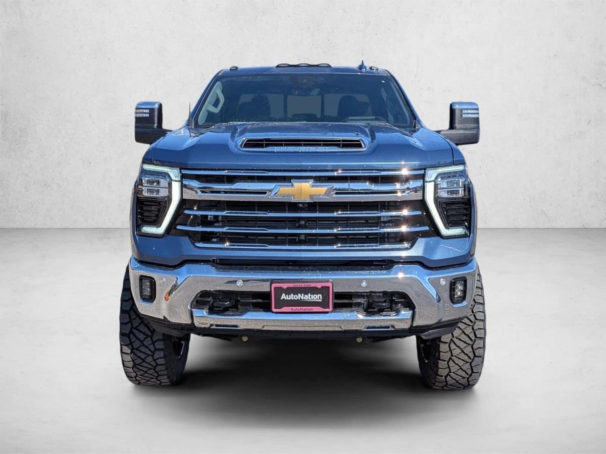 2025 Chevrolet Silverado 2500 HD - Image 2