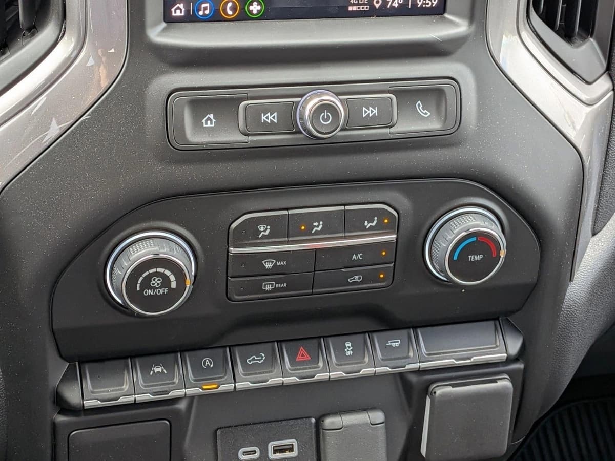 2026 Chevrolet Silverado 1500 - Image 13