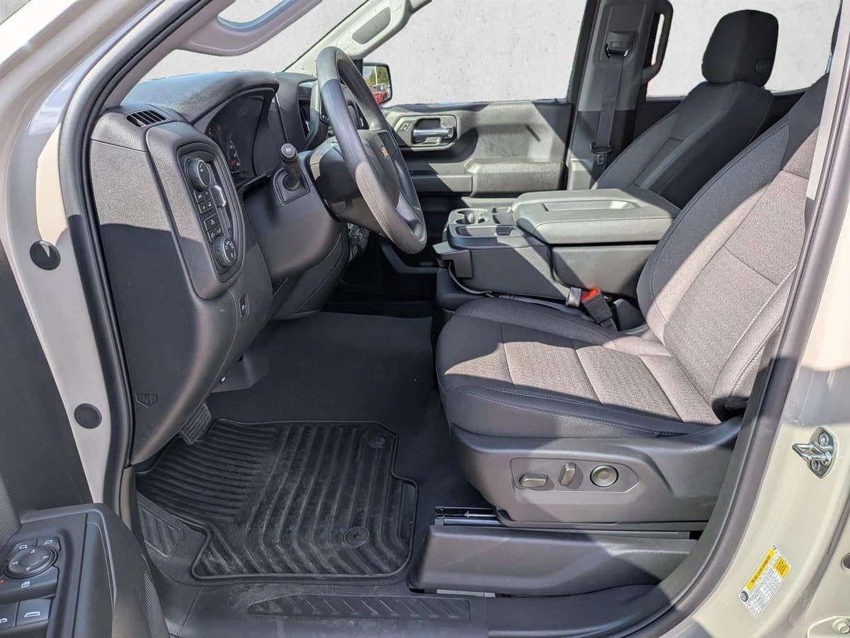 2026 Chevrolet Silverado 1500 - Image 15