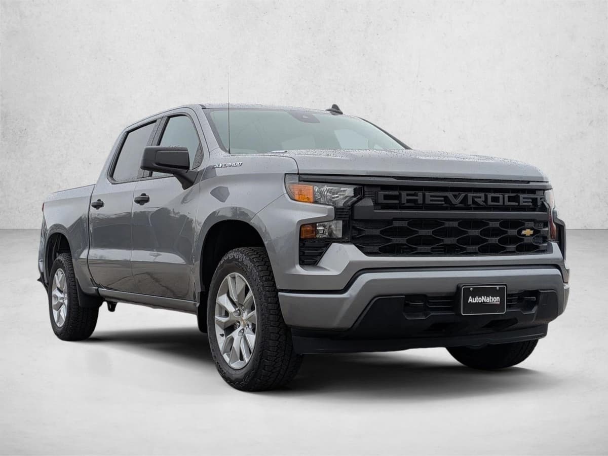 2026 Chevrolet Silverado 1500 - Image 3