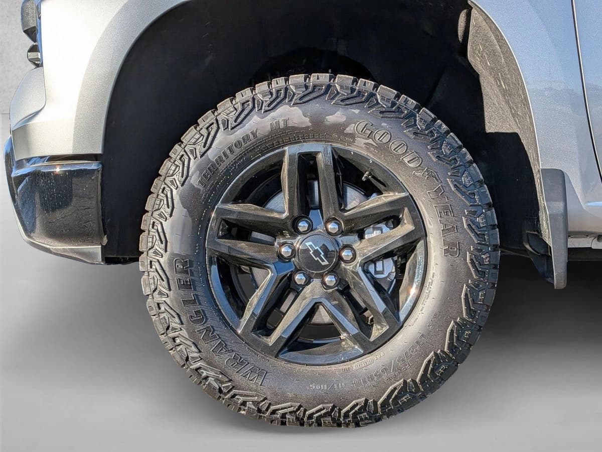 2026 Chevrolet Silverado 1500 - Image 18