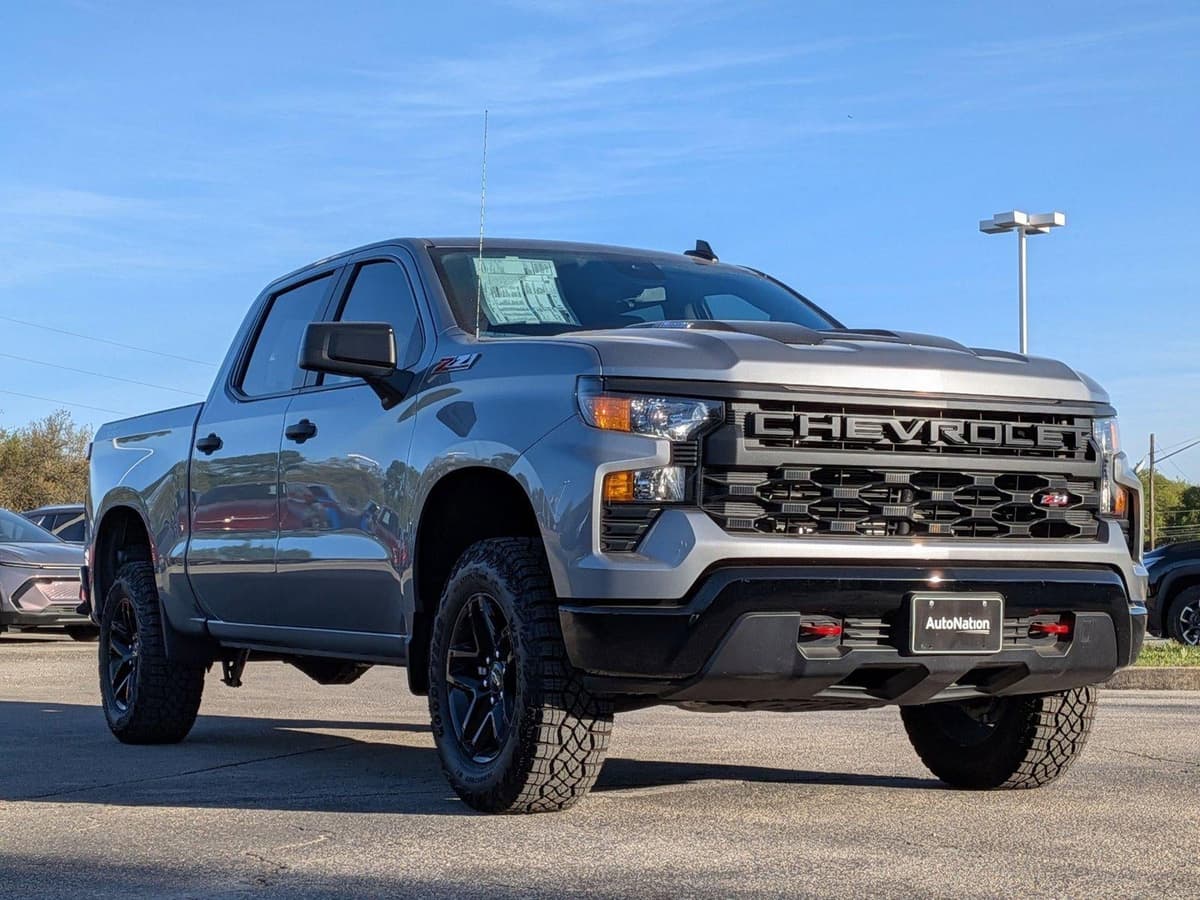 2026 Chevrolet Silverado 1500 - Image 3
