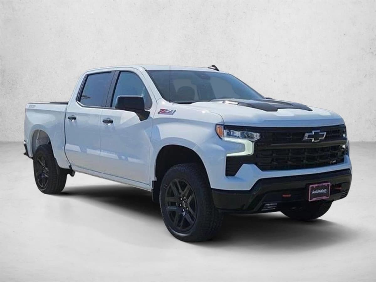 2025 Chevrolet Silverado 1500 - Image 3