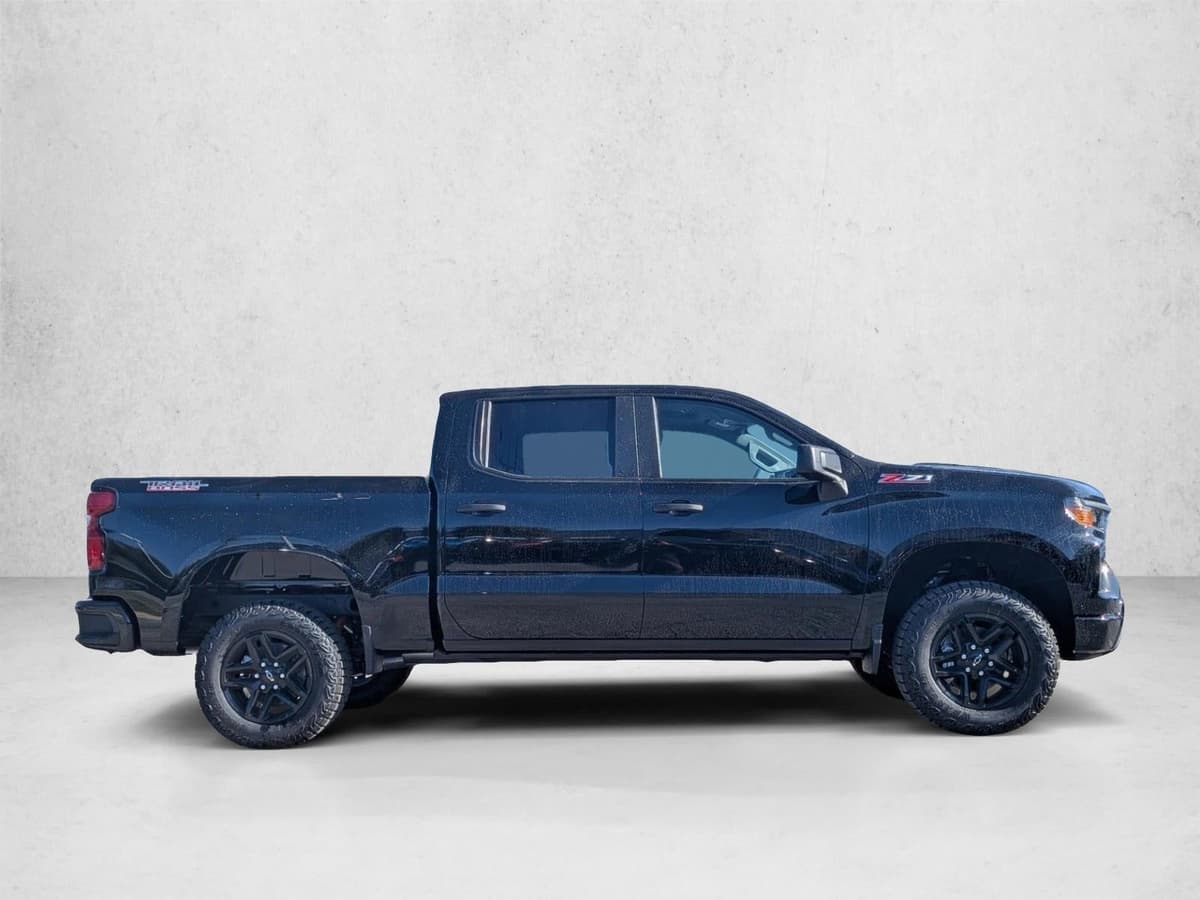 2026 Chevrolet Silverado 1500 - Image 4