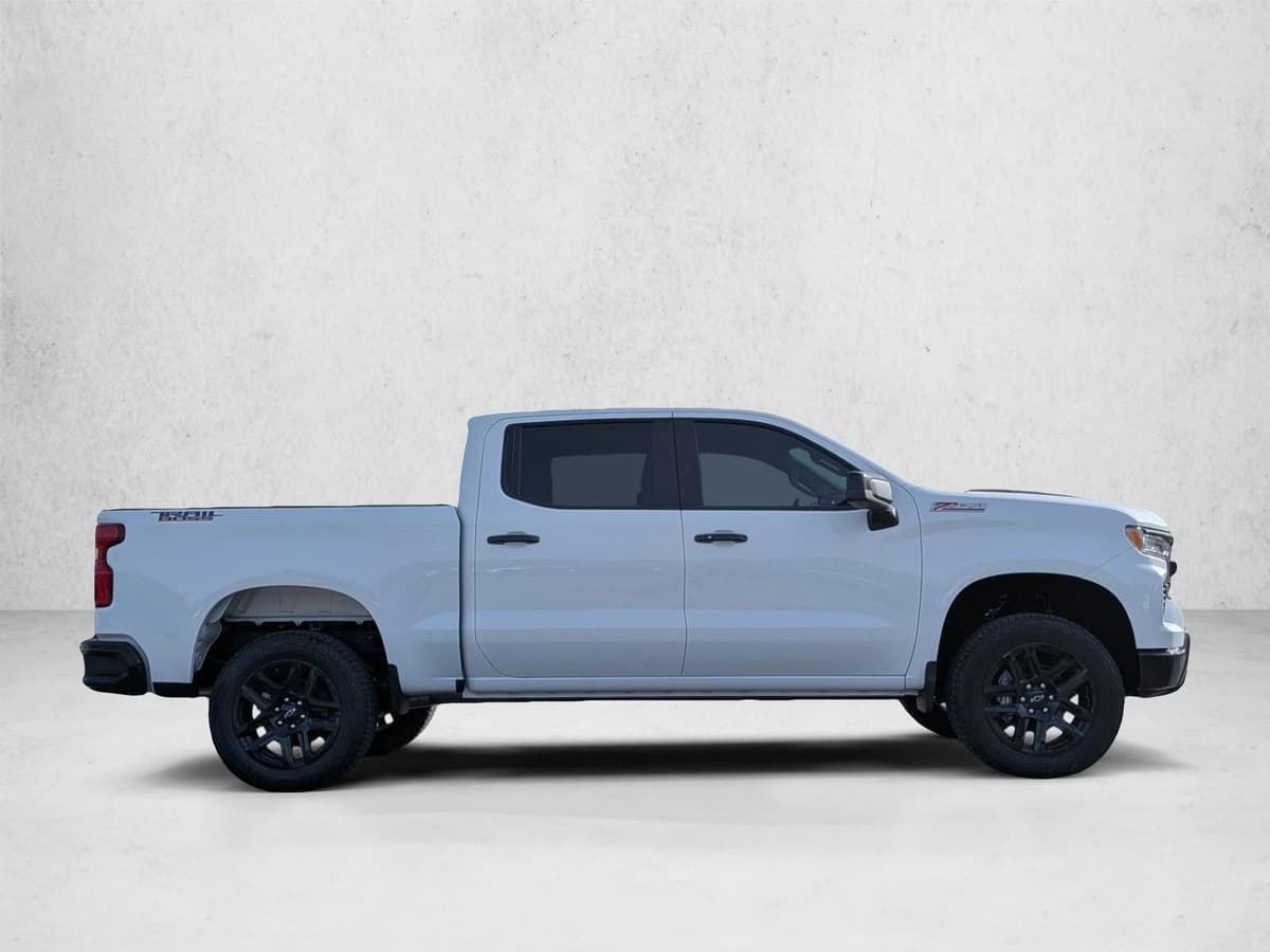 2026 Chevrolet Silverado 1500 - Image 4