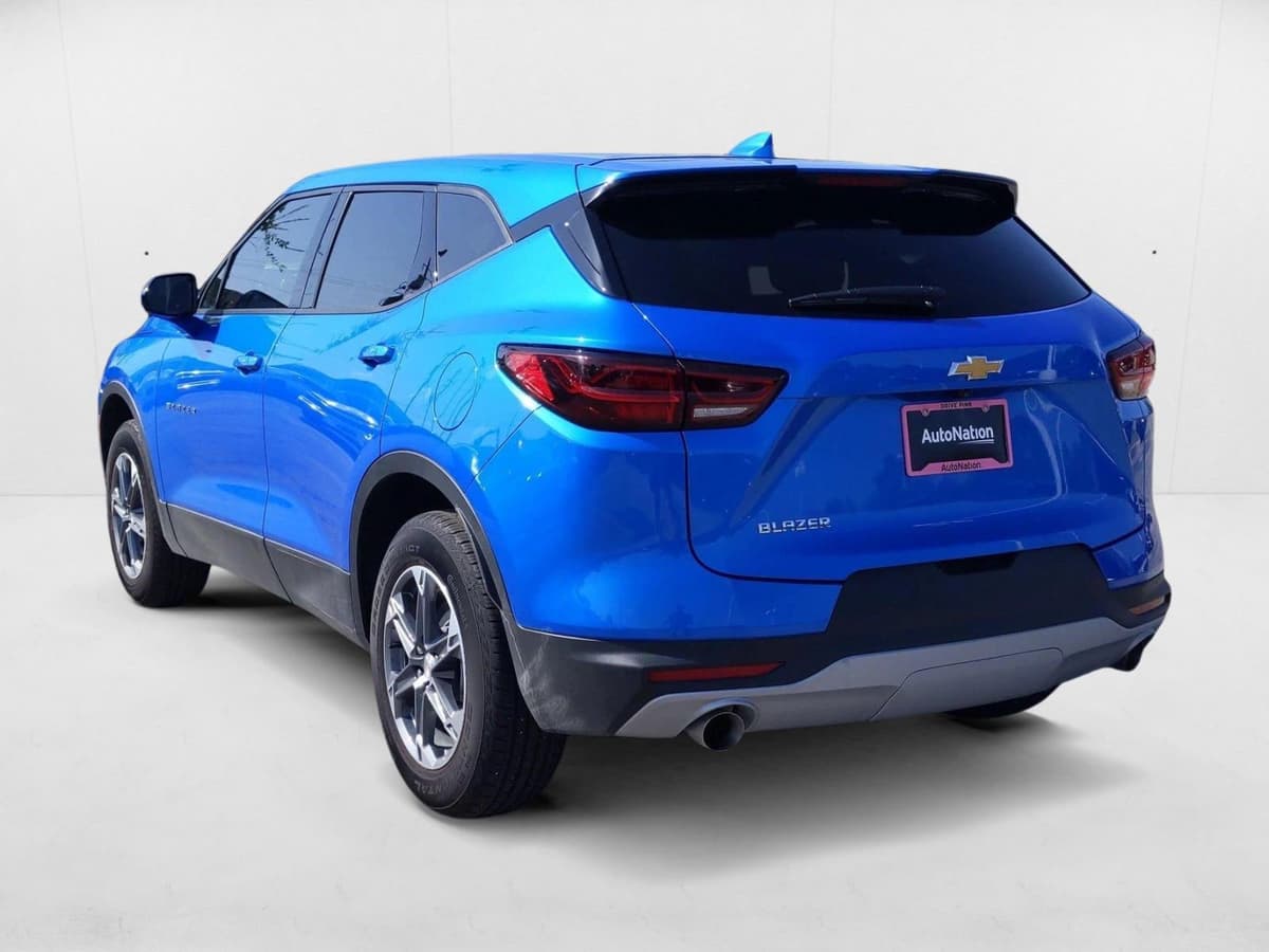 2025 Chevrolet Blazer - Image 3