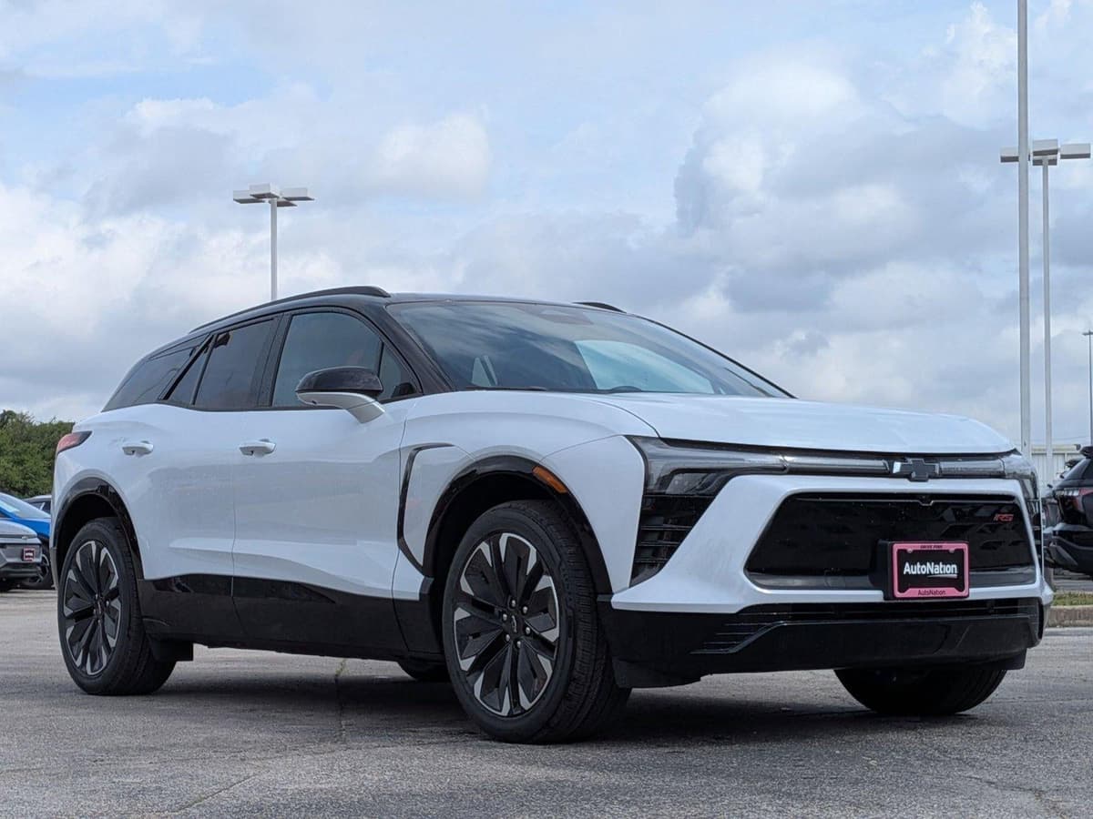 2026 Chevrolet Blazer EV - Image 3