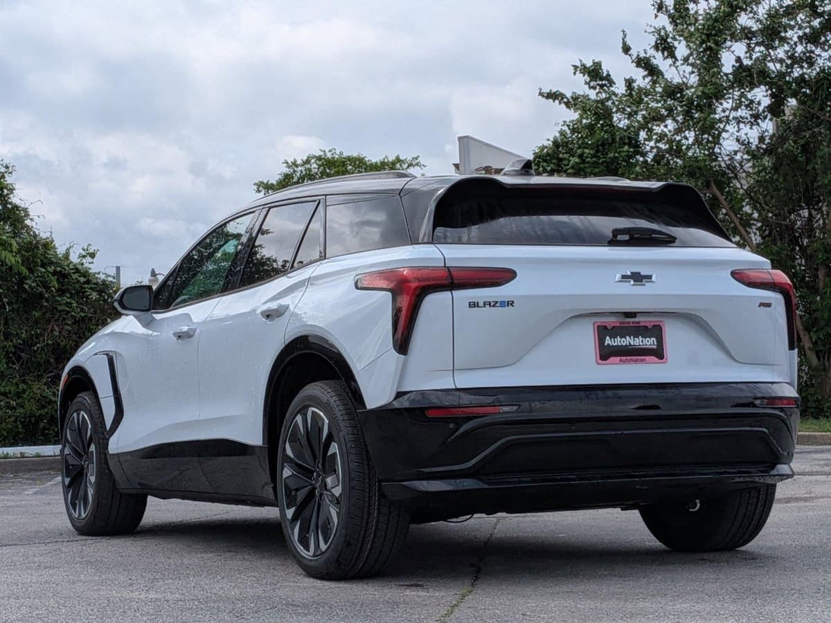 2026 Chevrolet Blazer EV - Image 7