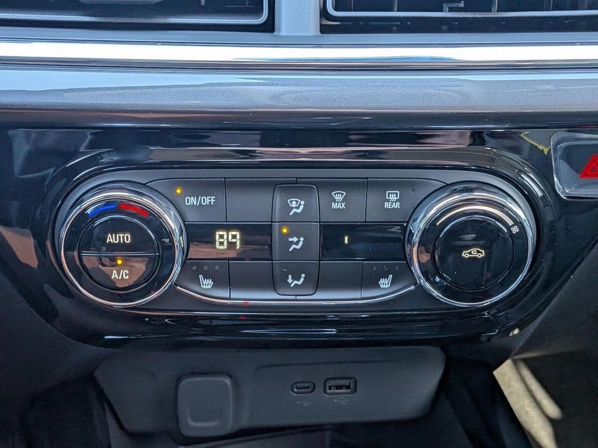 2026 Chevrolet Trax - Image 12