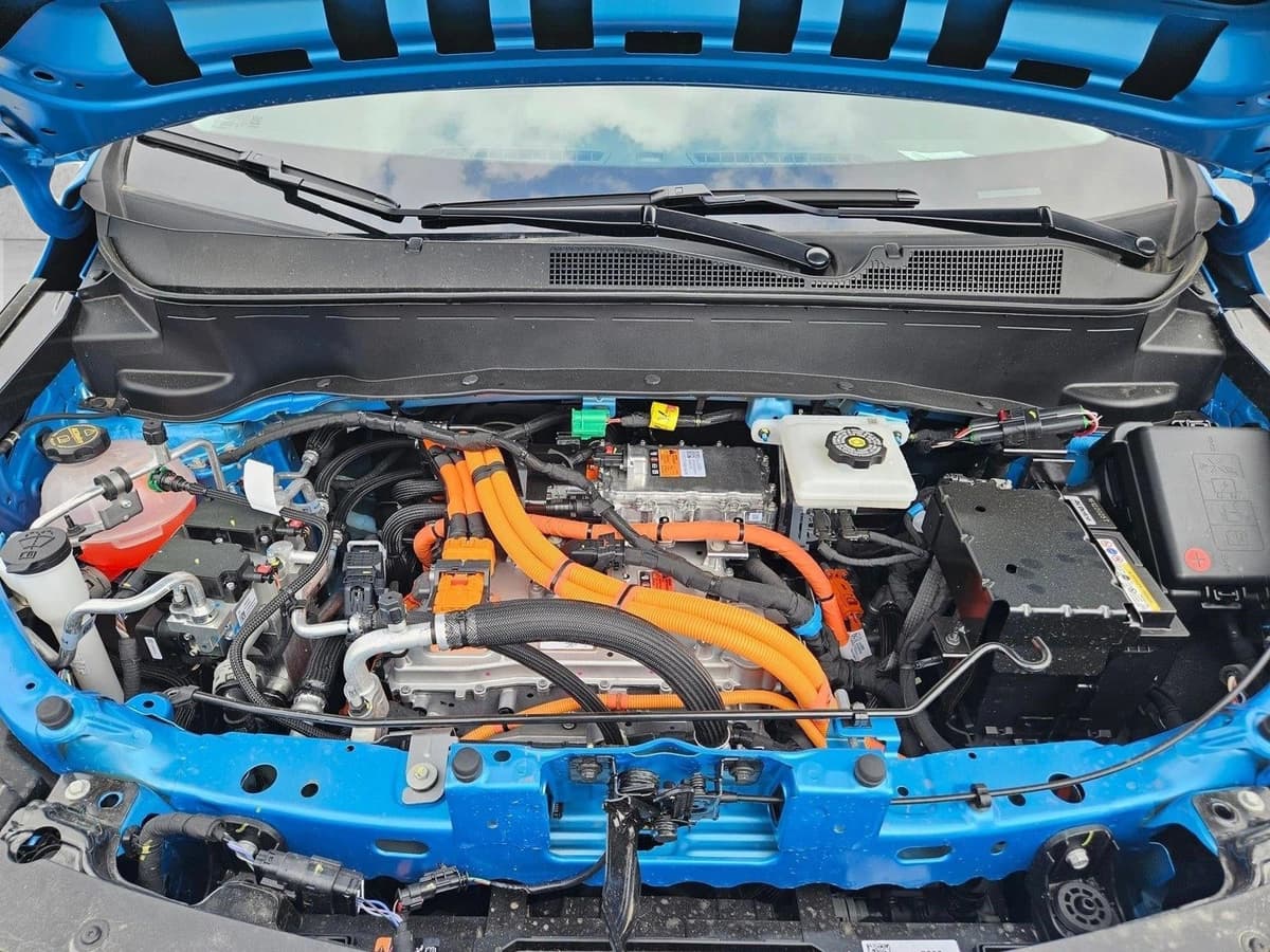 2027 Chevrolet Bolt - Image 17