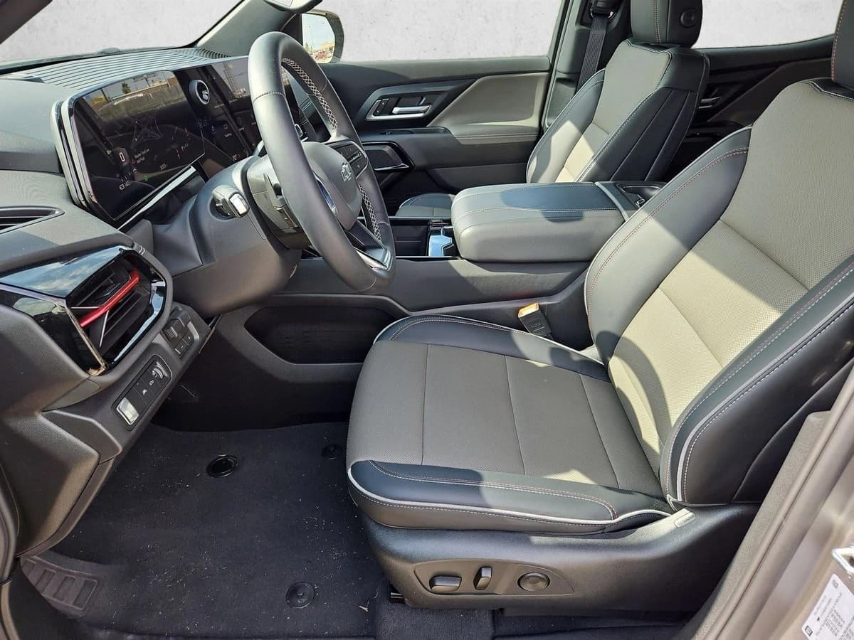 2026 Chevrolet Silverado EV - Image 4