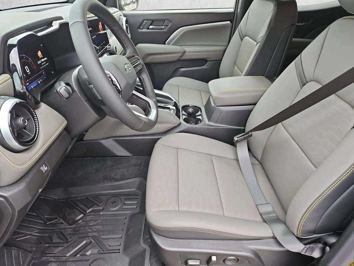 2026 Chevrolet Colorado - Image 4