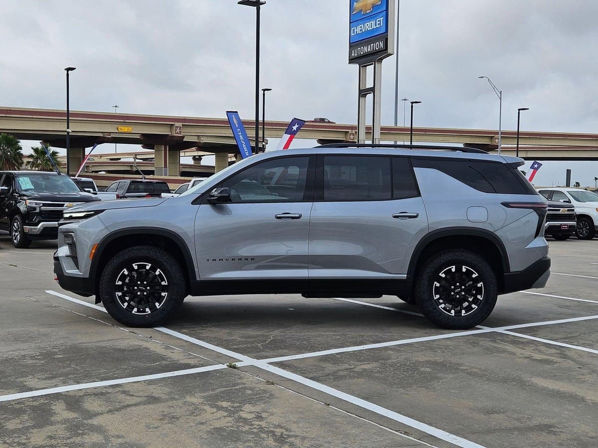 2026 Chevrolet Traverse - Image 5