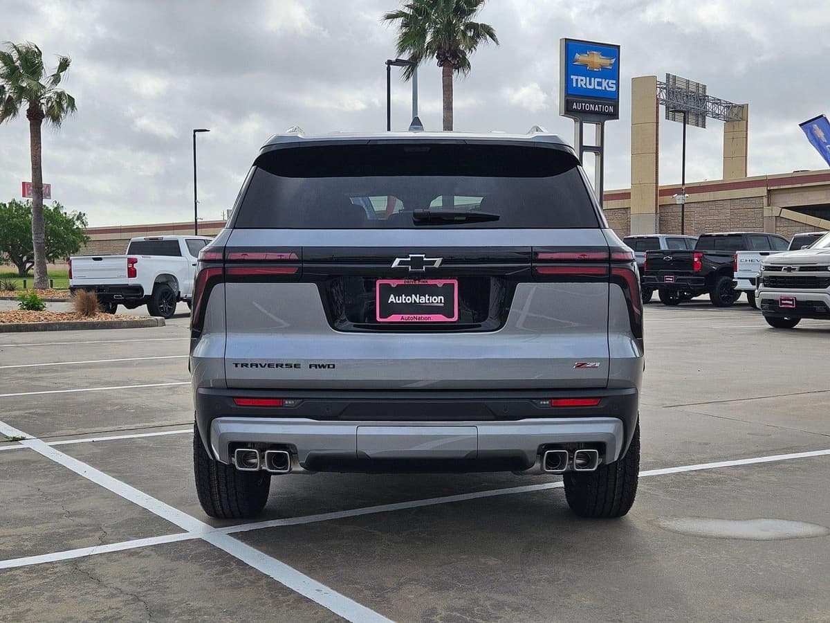 2026 Chevrolet Traverse - Image 8