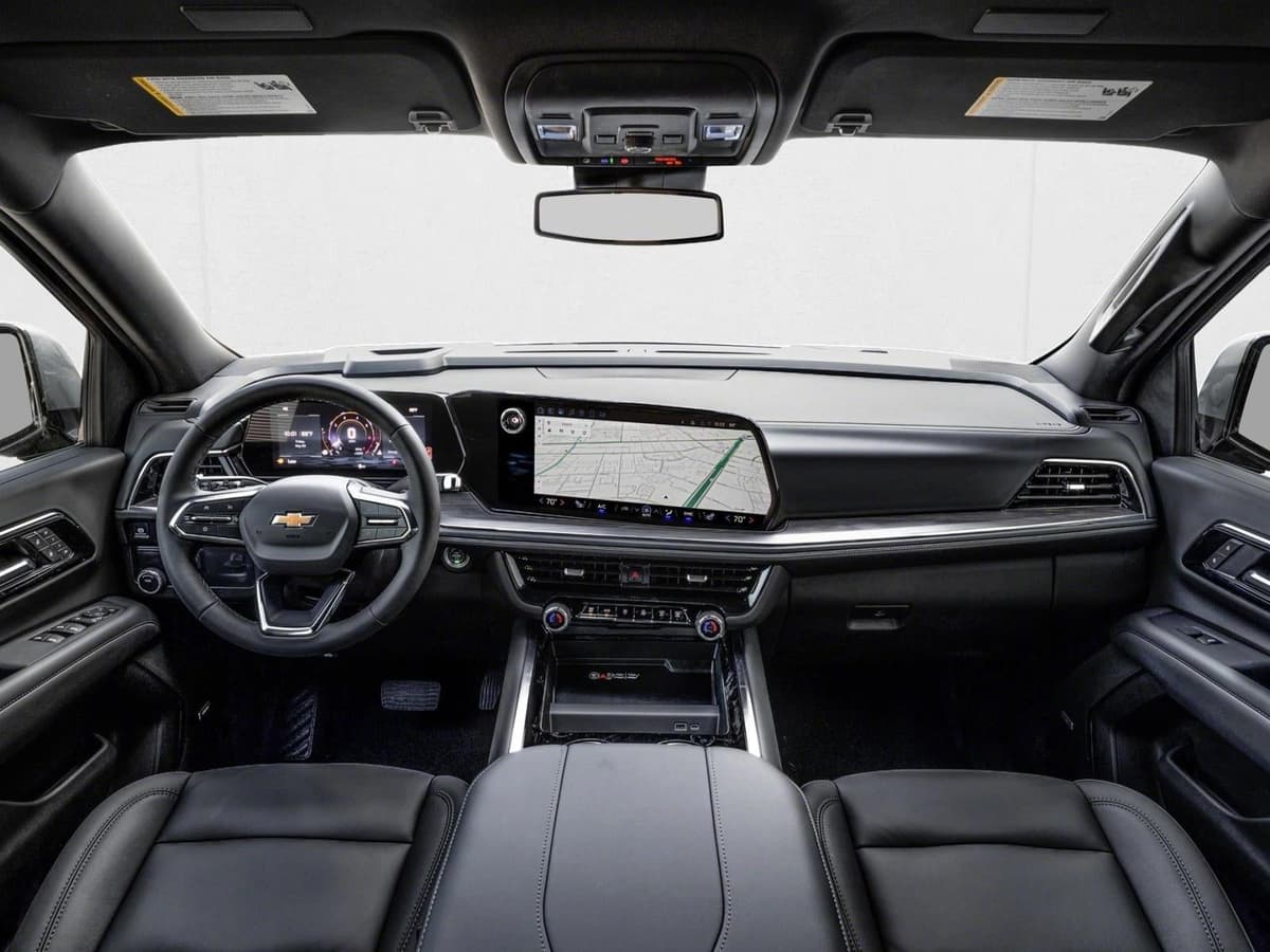 2026 Chevrolet Suburban - Image 5