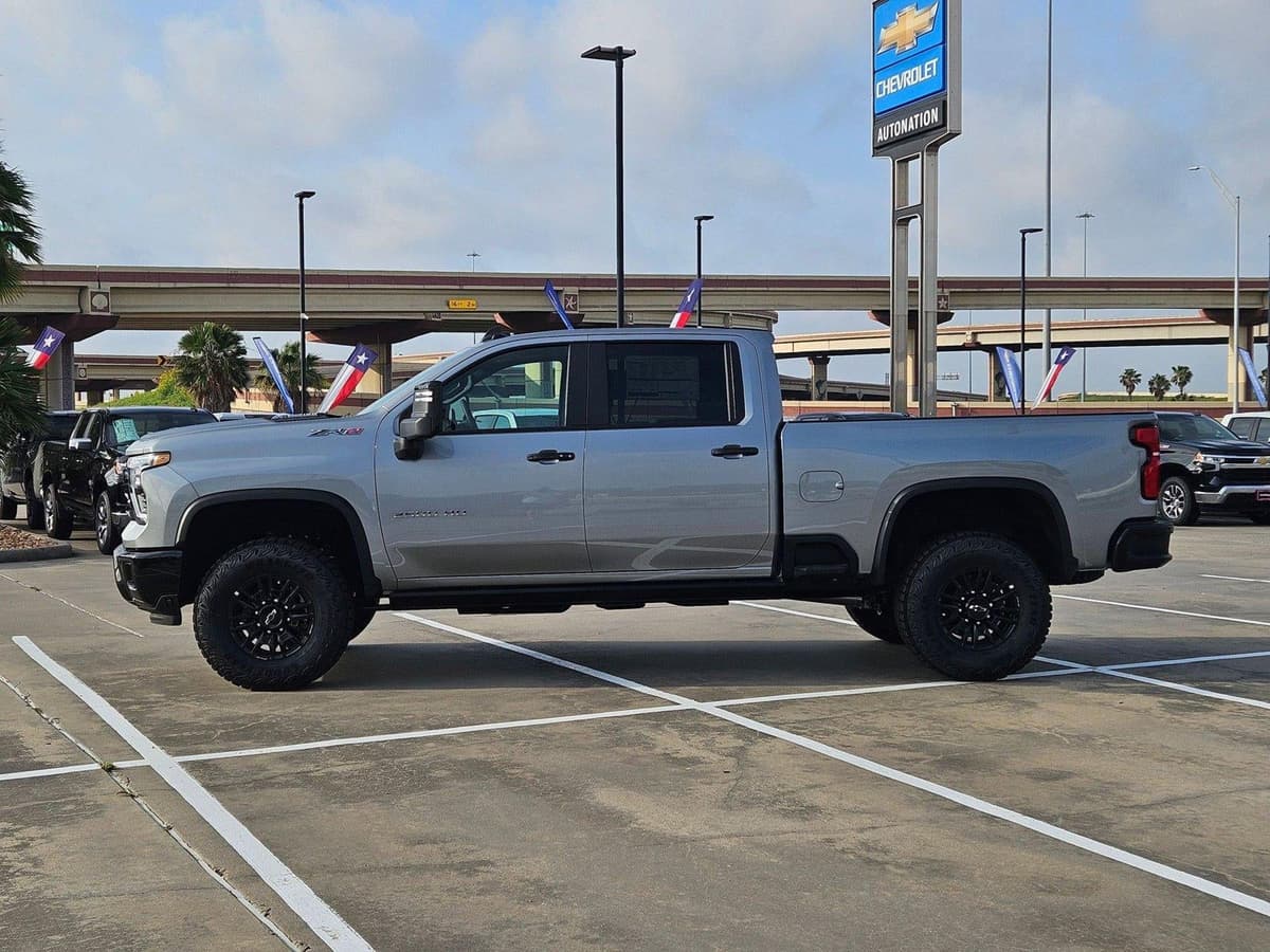 2026 Chevrolet Silverado 2500 HD - Image 5