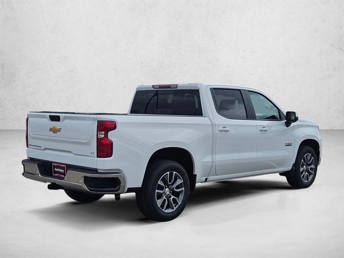 2026 Chevrolet Silverado 1500 - Image 2