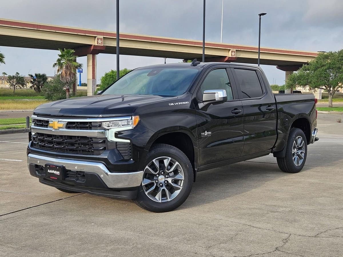 2026 Chevrolet Silverado 1500 - Image 1