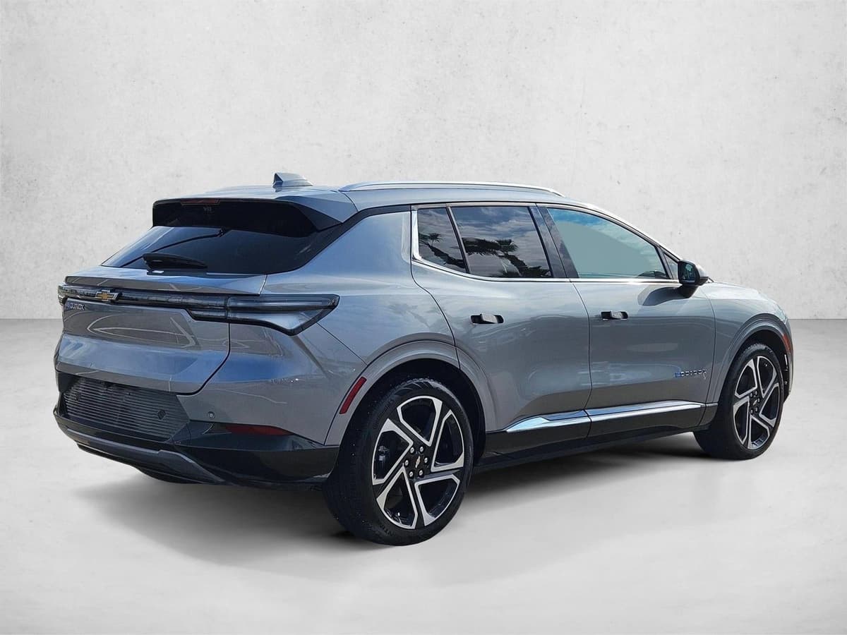2025 Chevrolet Equinox EV - Image 2
