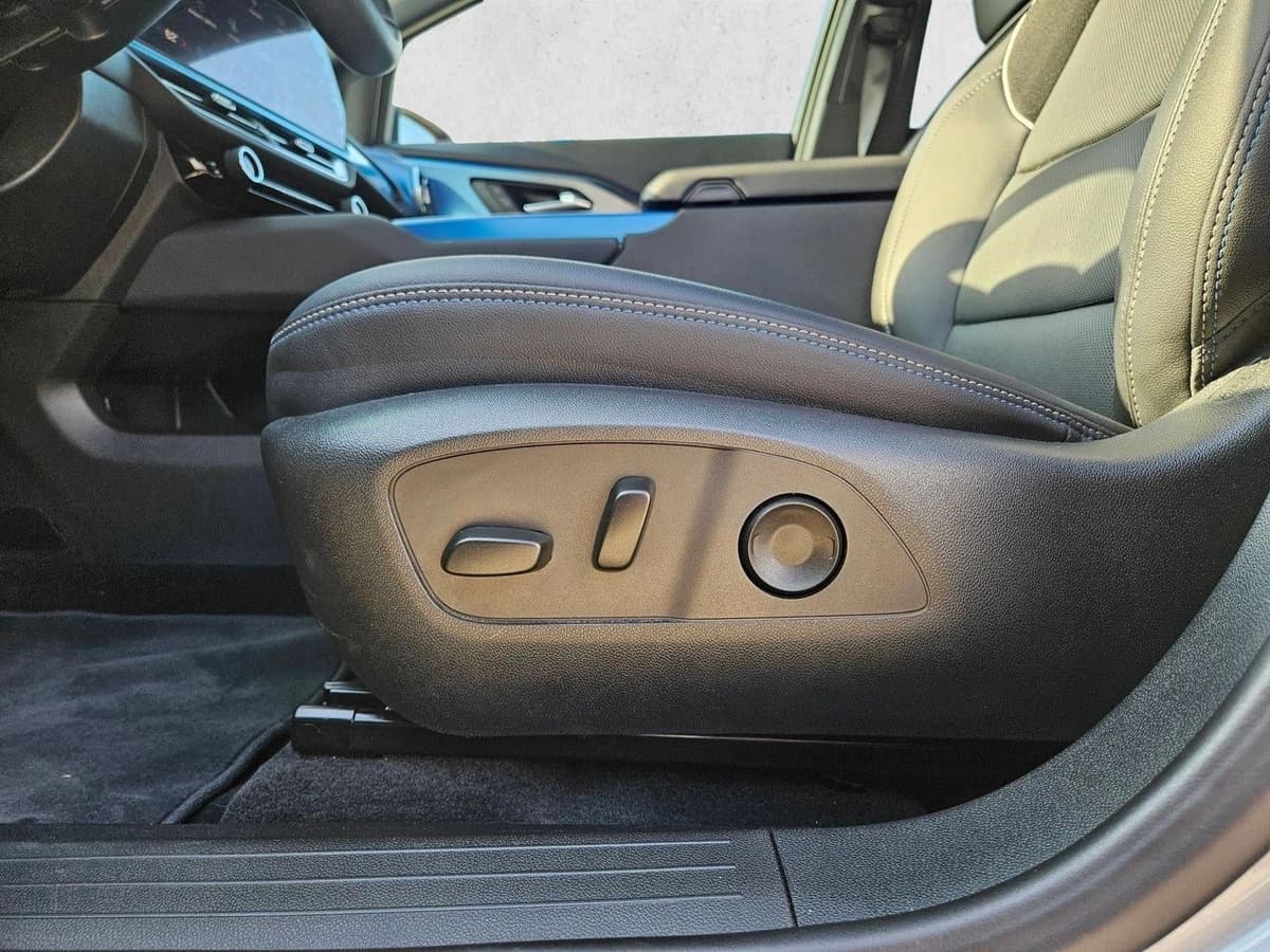 2025 Chevrolet Equinox EV - Image 4