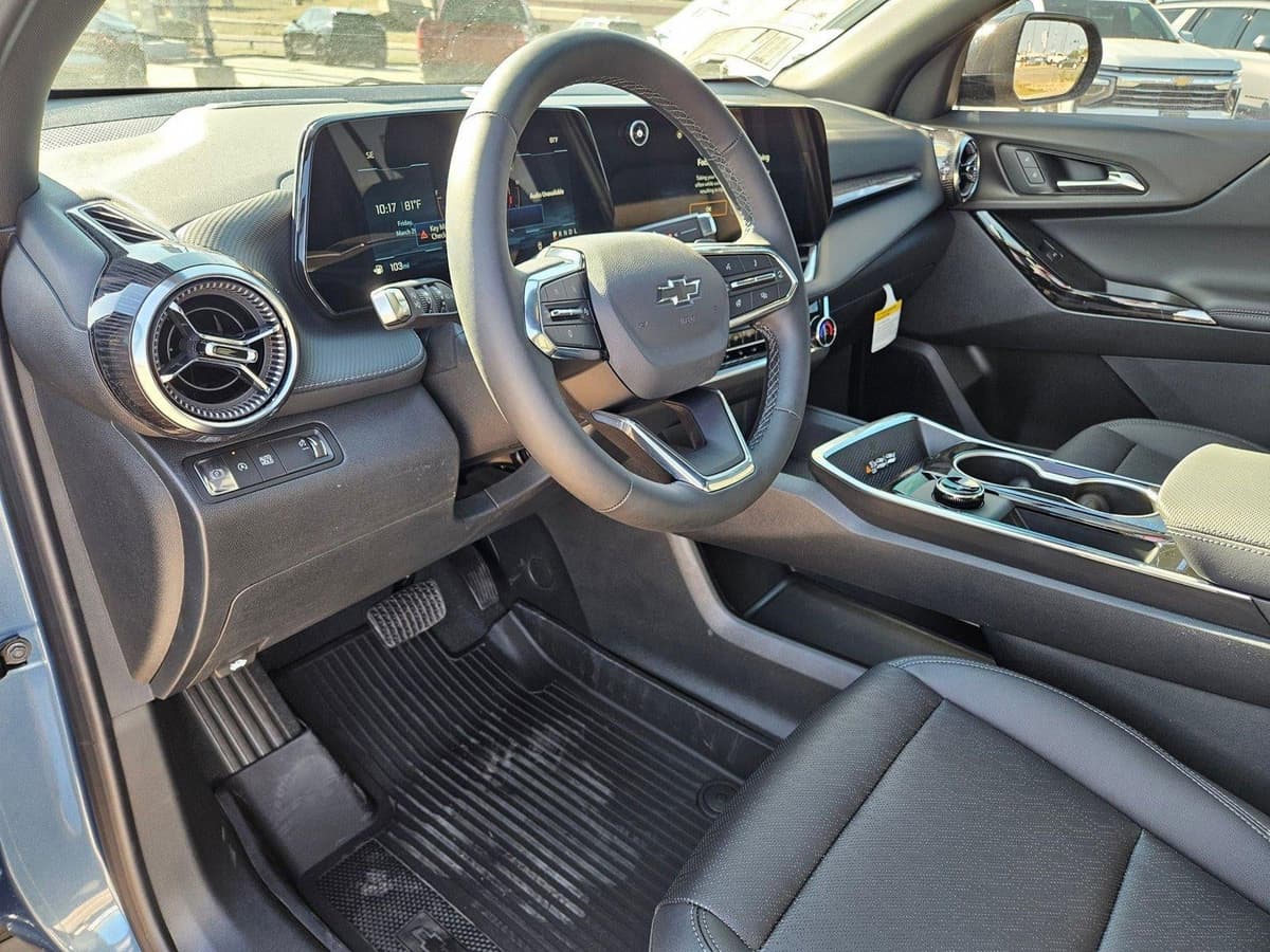 2026 Chevrolet Equinox - Image 3