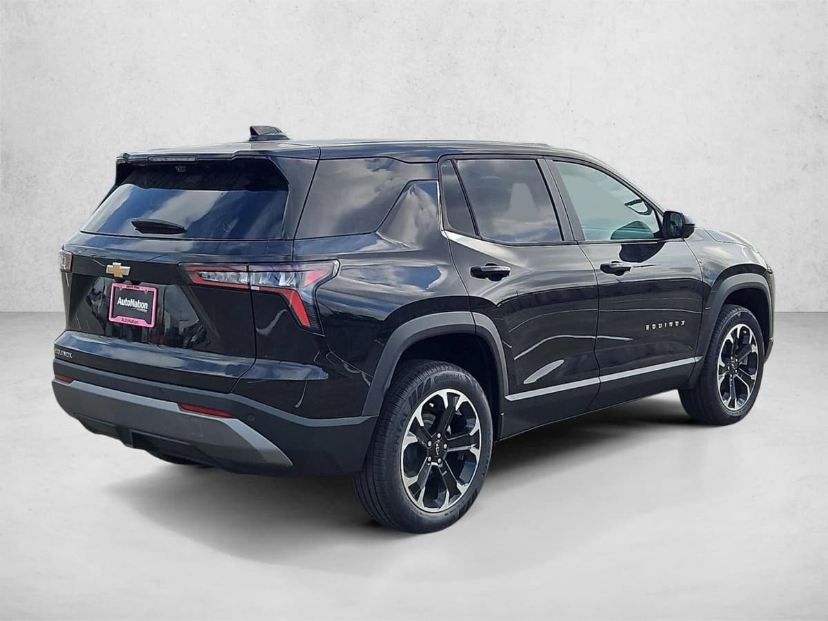 2026 Chevrolet Equinox - Image 2