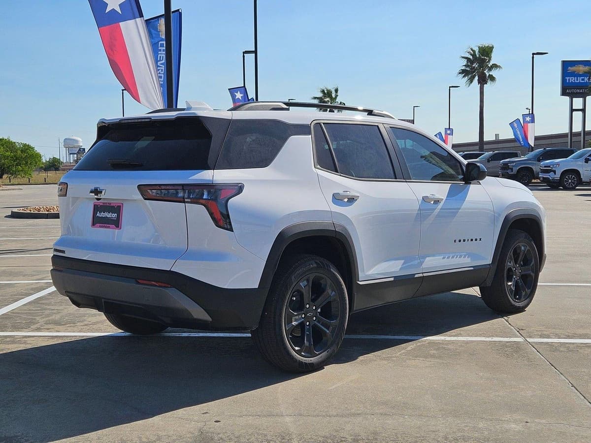 2026 Chevrolet Equinox - Image 2