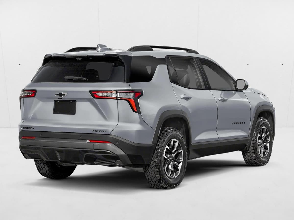 2026 Chevrolet Equinox - Image 2