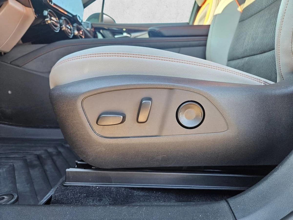 2025 Chevrolet Blazer EV - Image 4