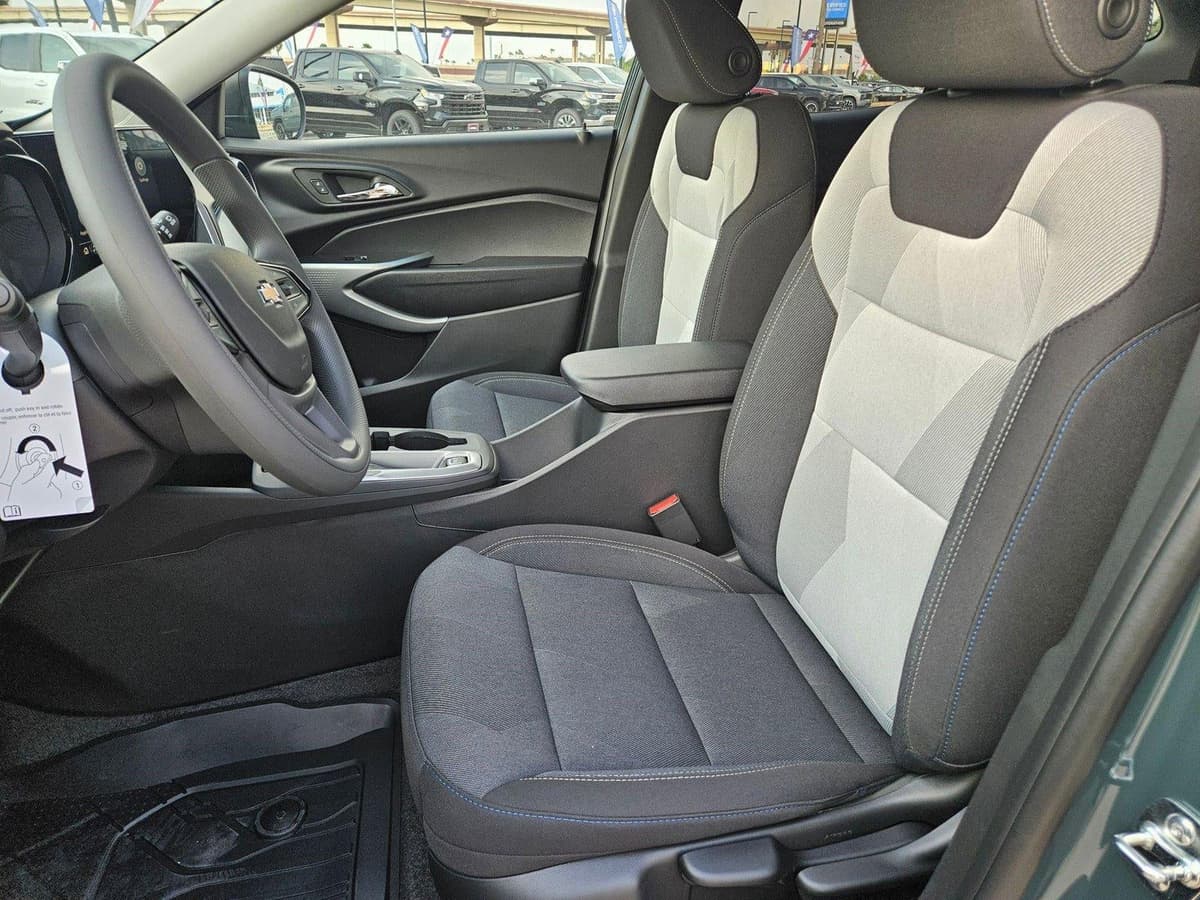 2026 Chevrolet Trax - Image 4