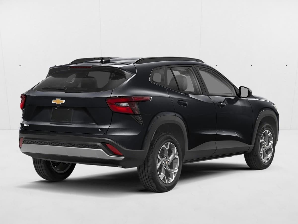 2026 Chevrolet Trax - Image 2