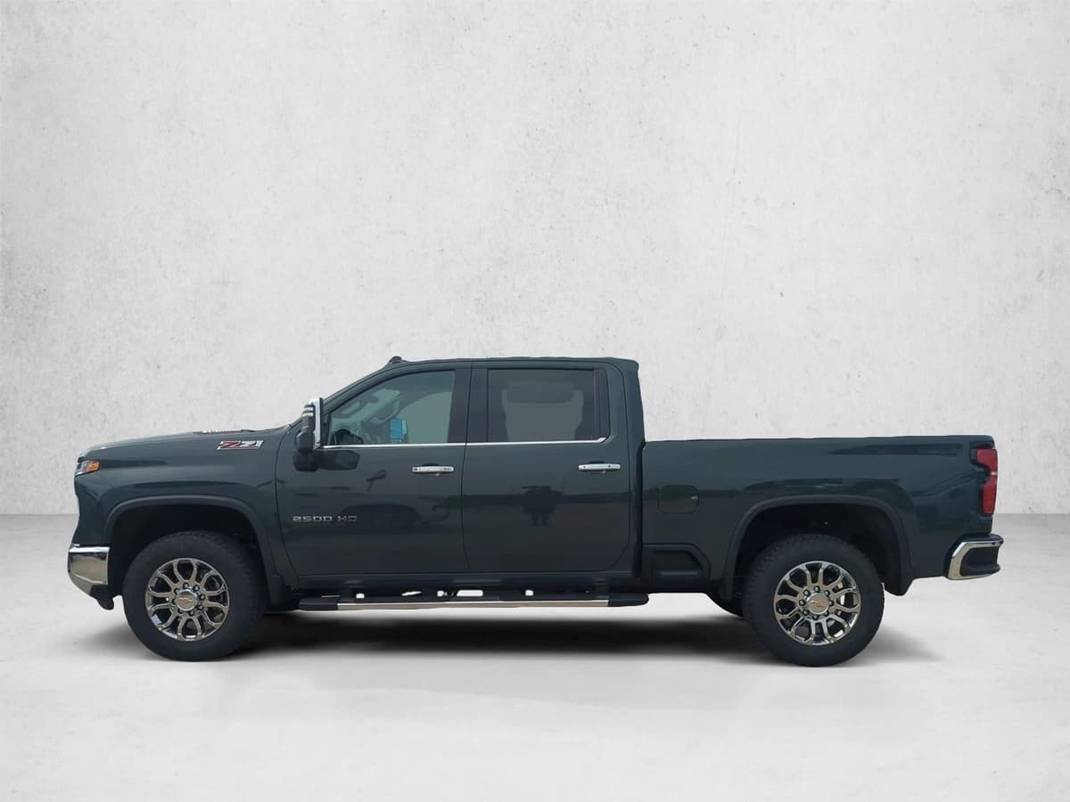 2026 Chevrolet Silverado 2500 HD - Image 5