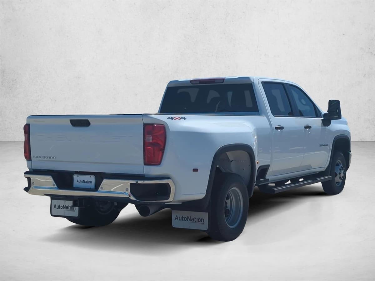 2026 Chevrolet Silverado 3500 HD - Image 2