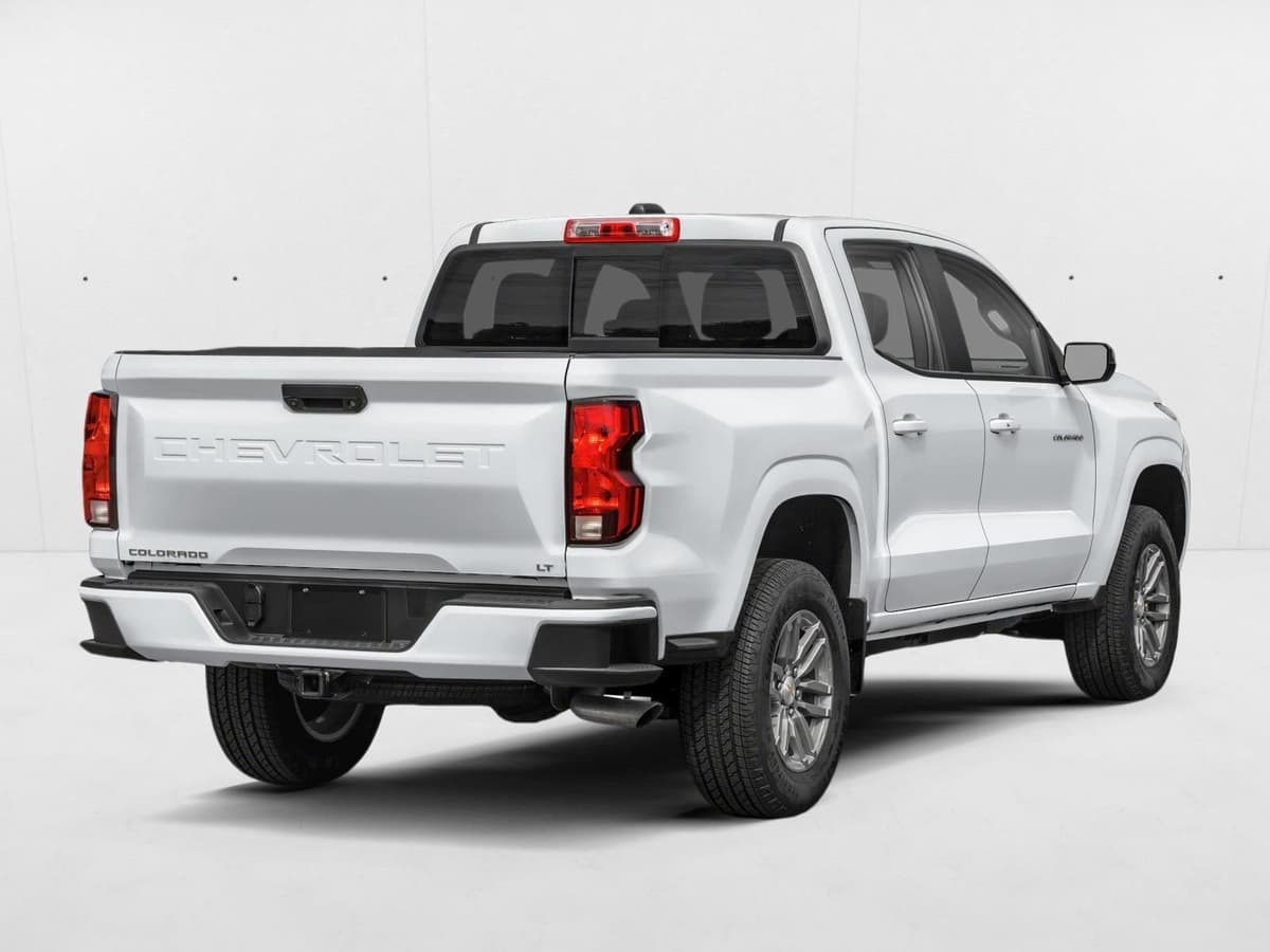 2026 Chevrolet Colorado - Image 2