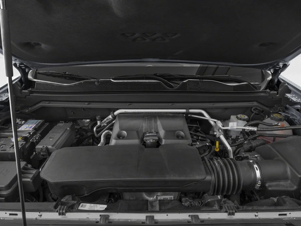 2026 Chevrolet Colorado - Image 8