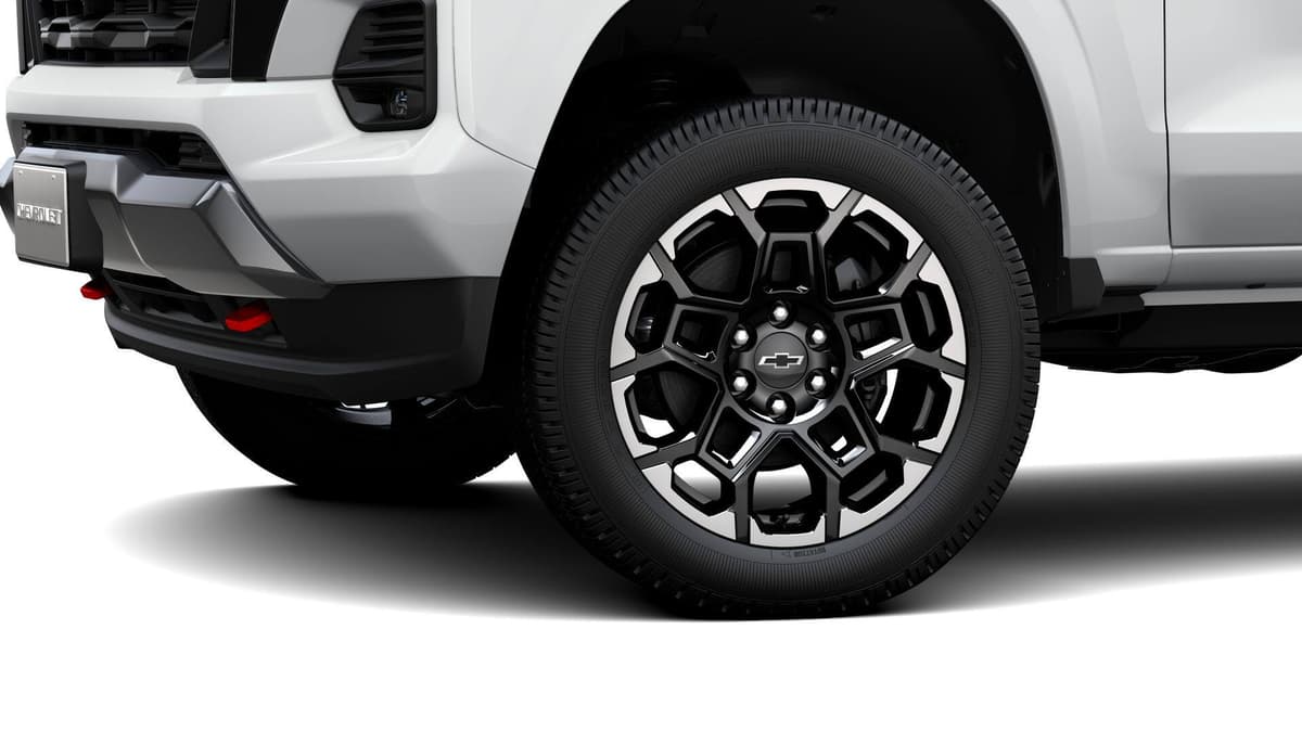 2026 Chevrolet Colorado - Image 39