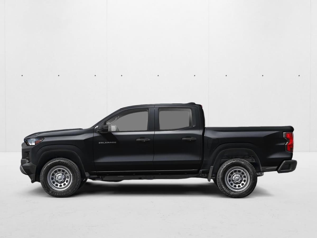 2026 Chevrolet Colorado - Image 3