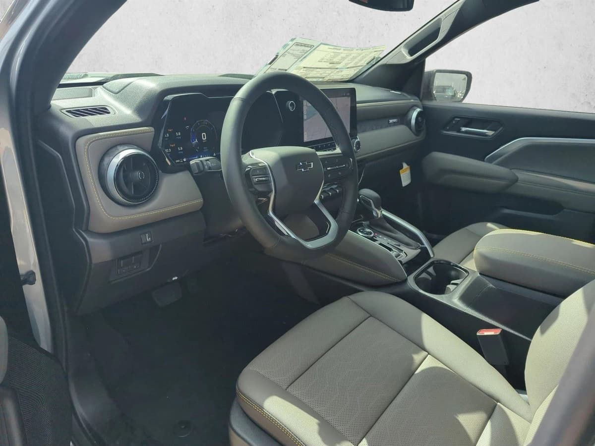 2026 Chevrolet Colorado - Image 3
