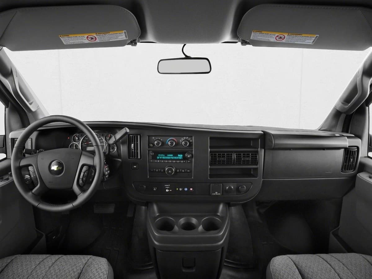 2026 Chevrolet Express Cargo - Image 5
