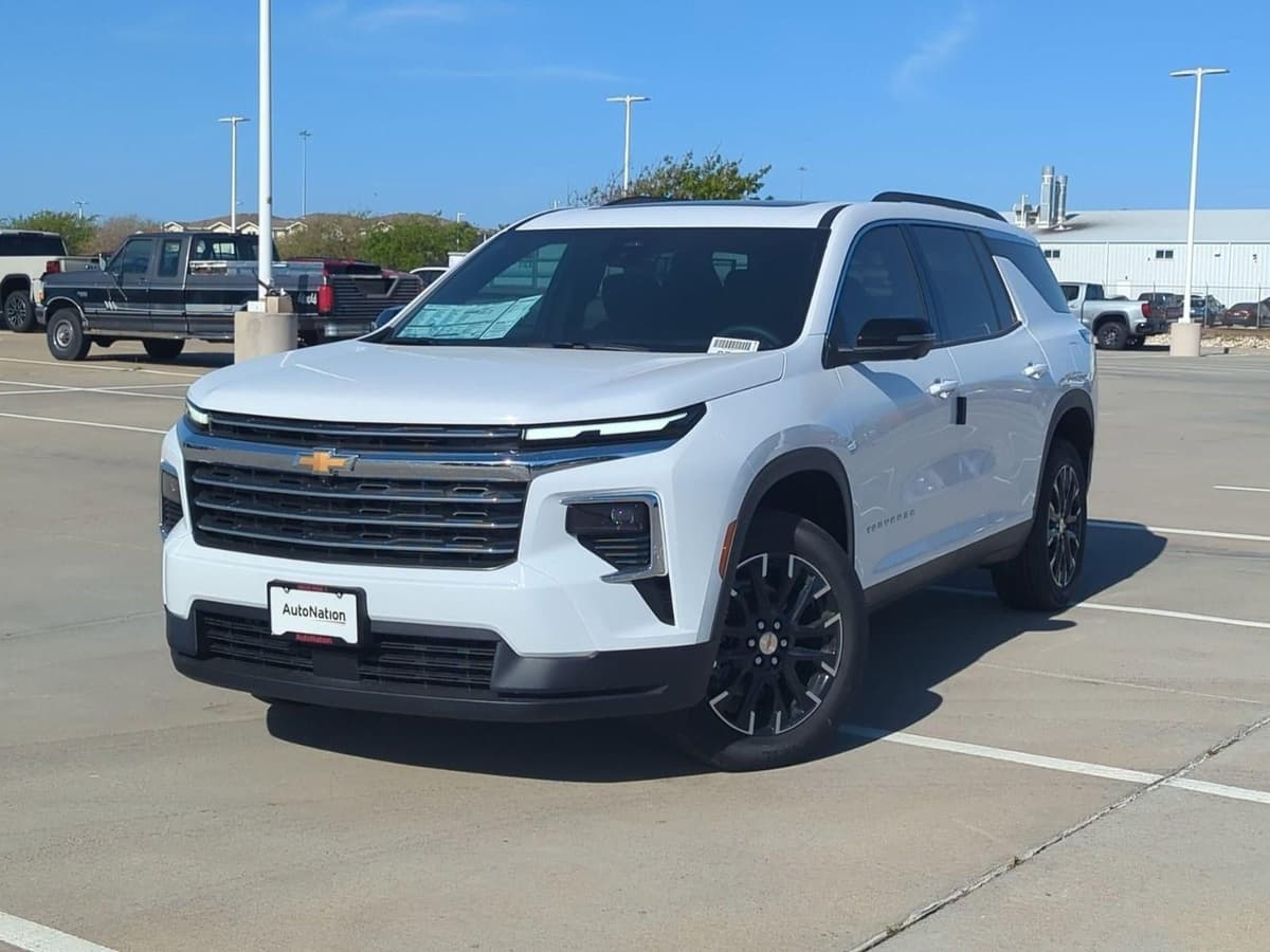 2026 Chevrolet Traverse - Image 1