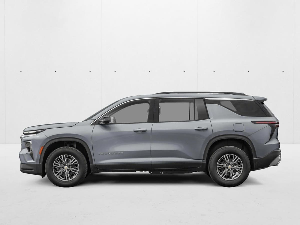 2026 Chevrolet Traverse - Image 3