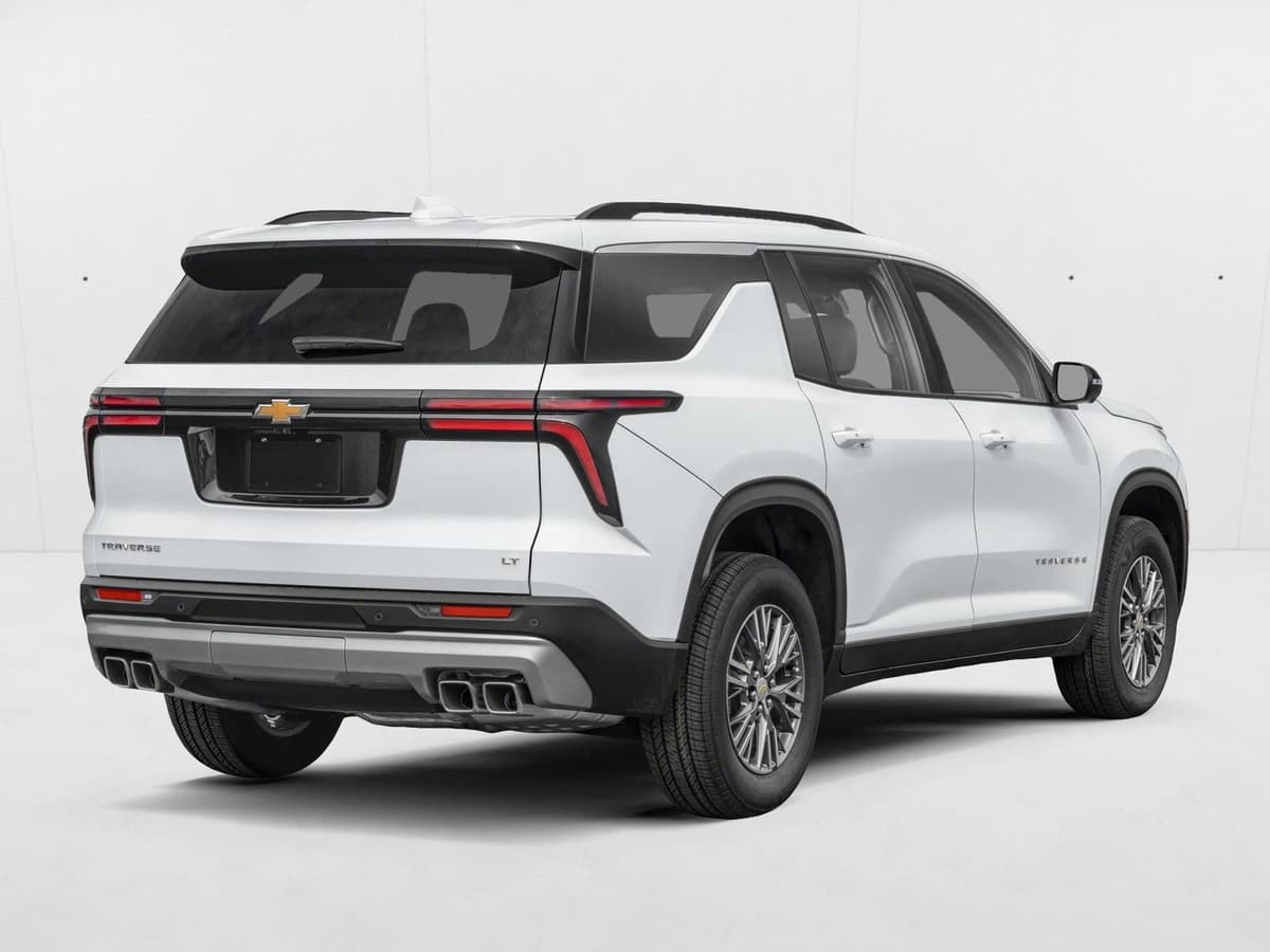 2026 Chevrolet Traverse - Image 2