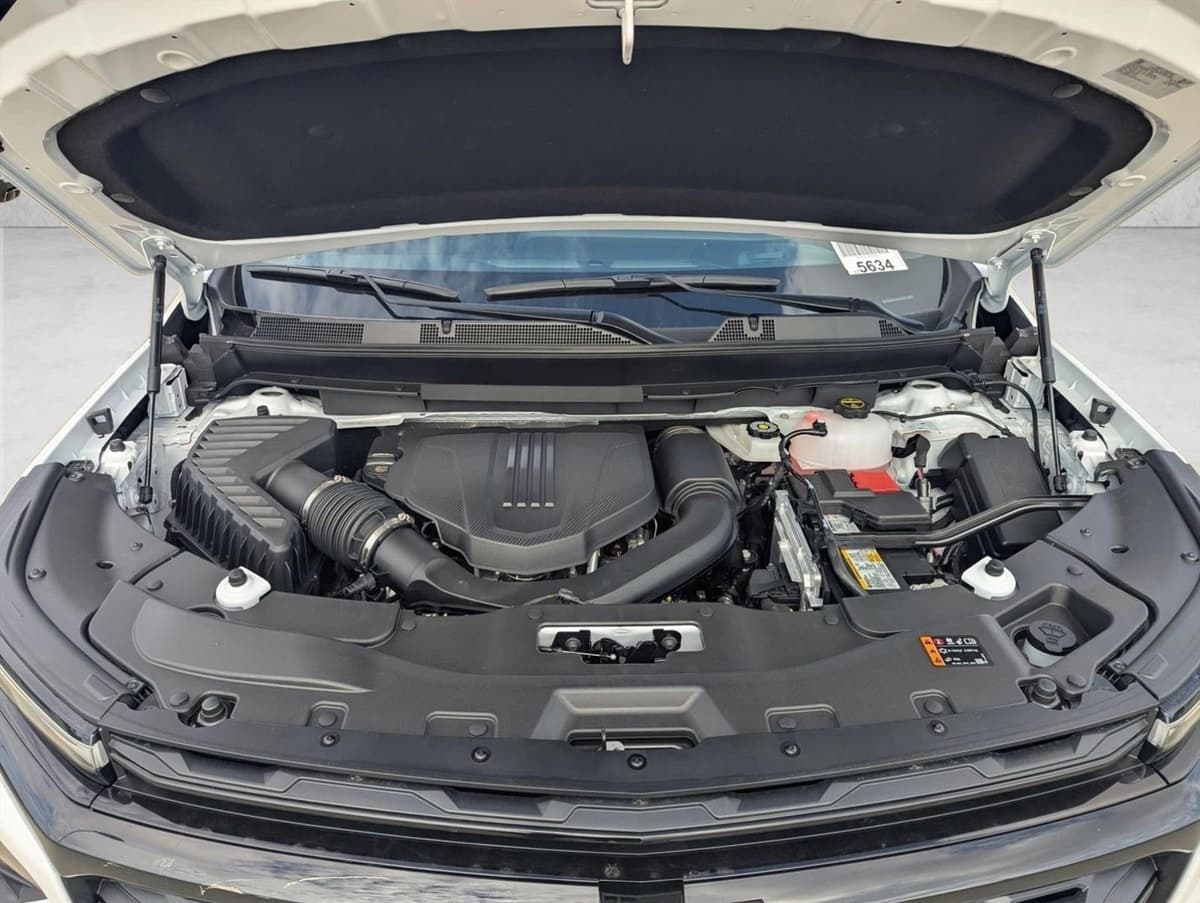 2026 Chevrolet Traverse - Image 17