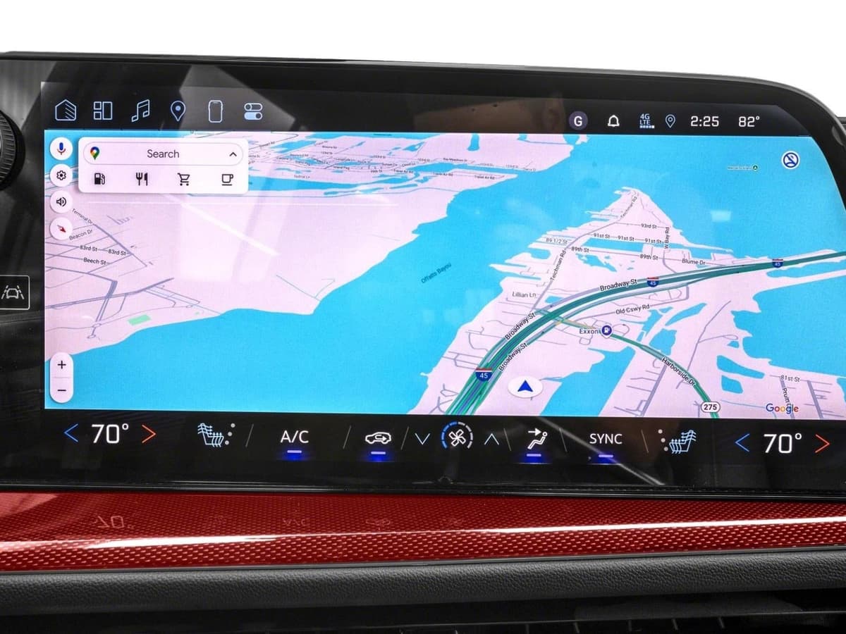 2026 Chevrolet Traverse - Image 12