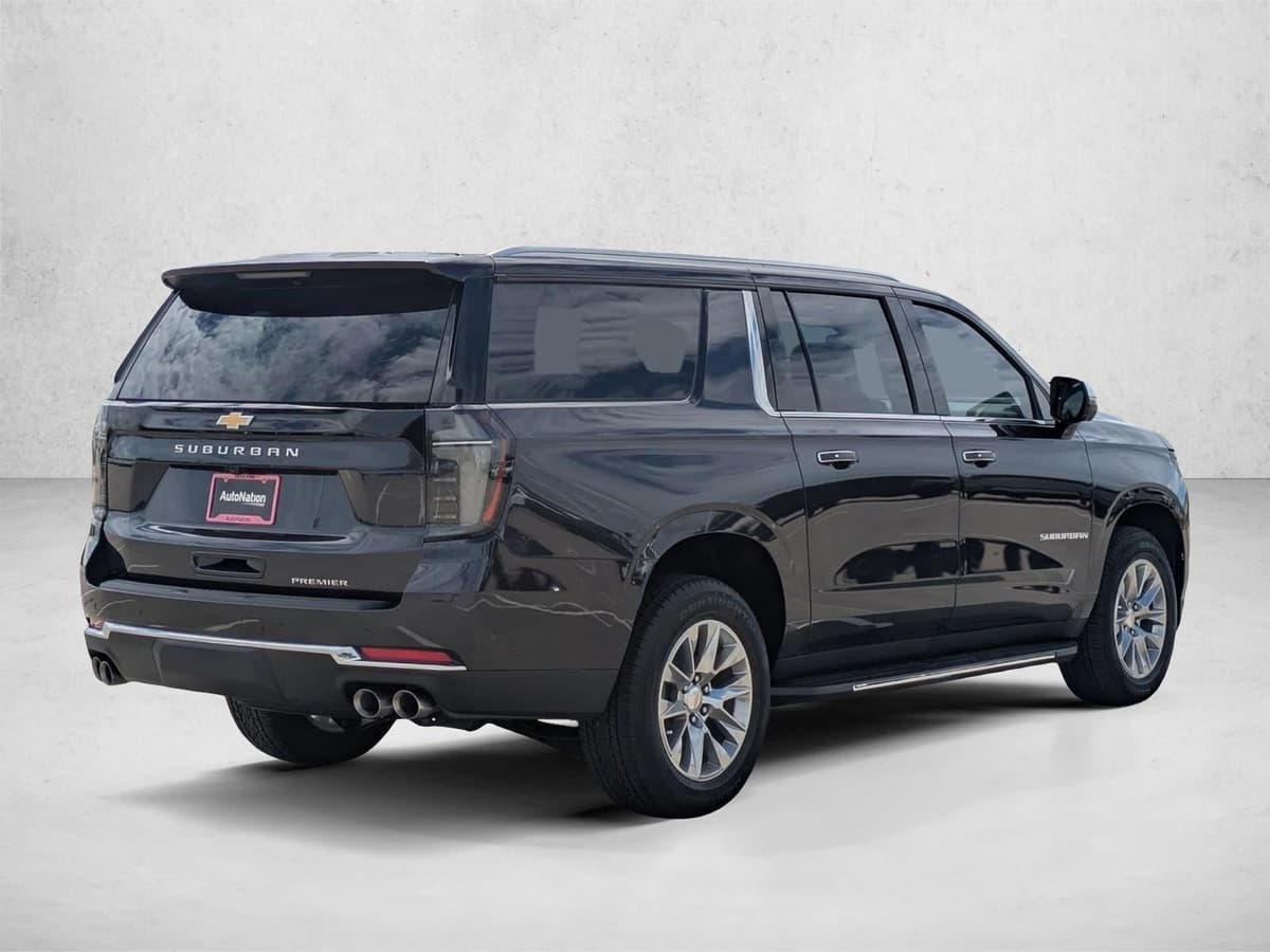 2026 Chevrolet Suburban - Image 2