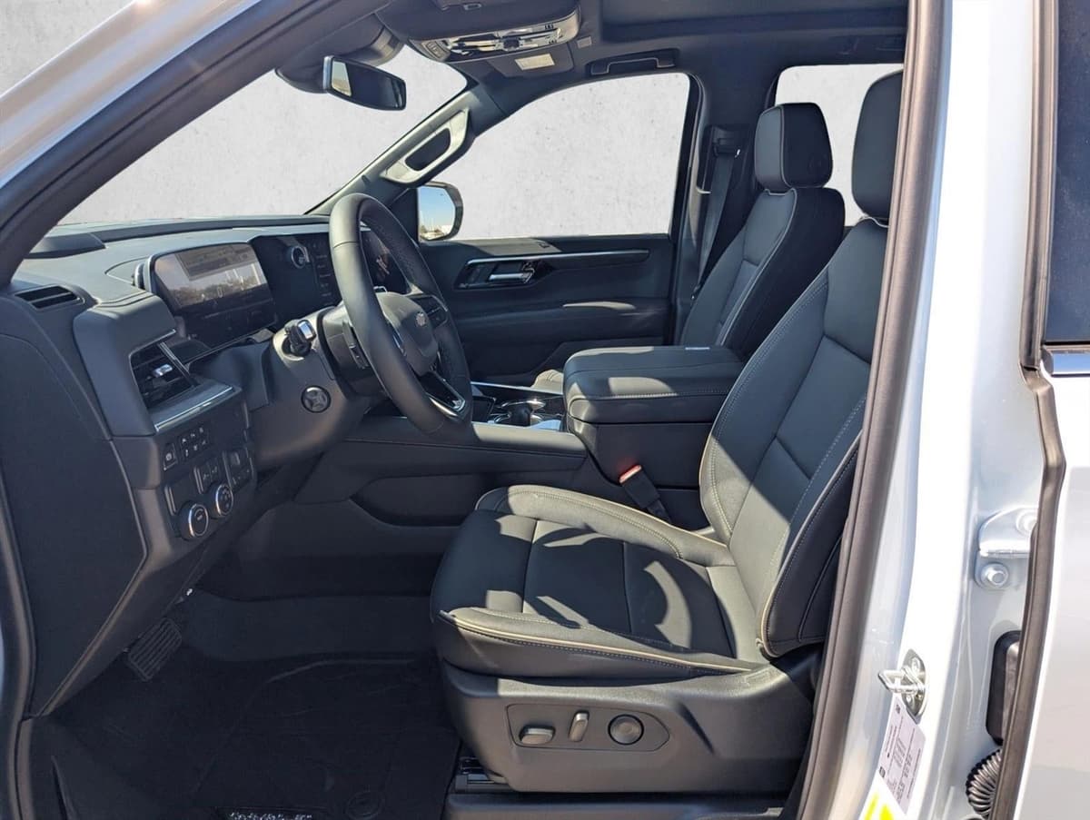 2026 Chevrolet Tahoe - Image 4