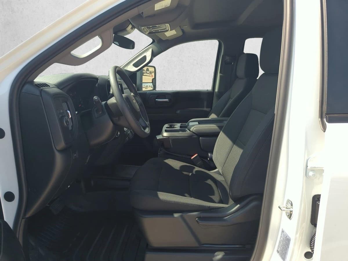 2026 Chevrolet Silverado 2500 HD - Image 4