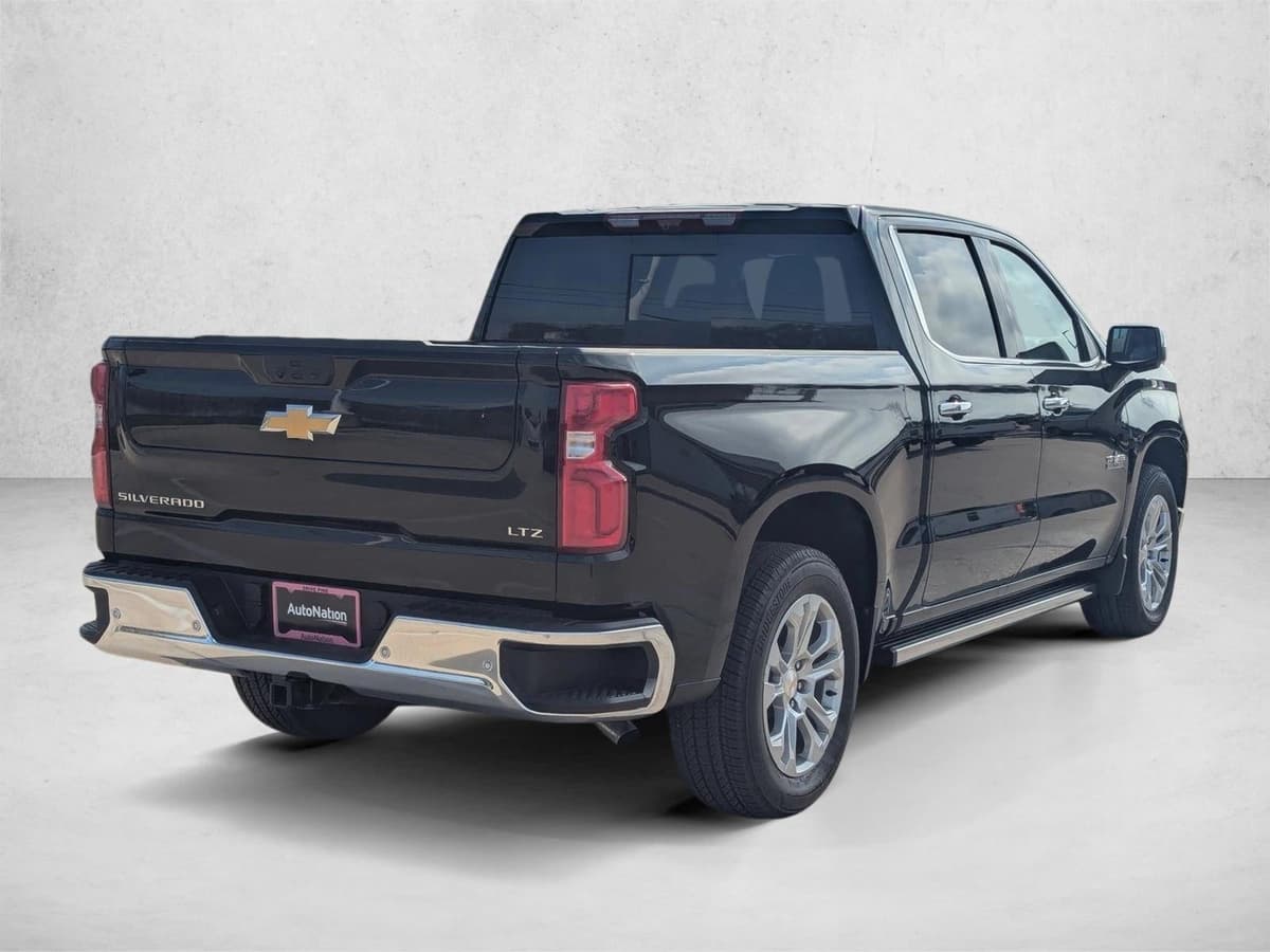 2026 Chevrolet Silverado 1500 - Image 2