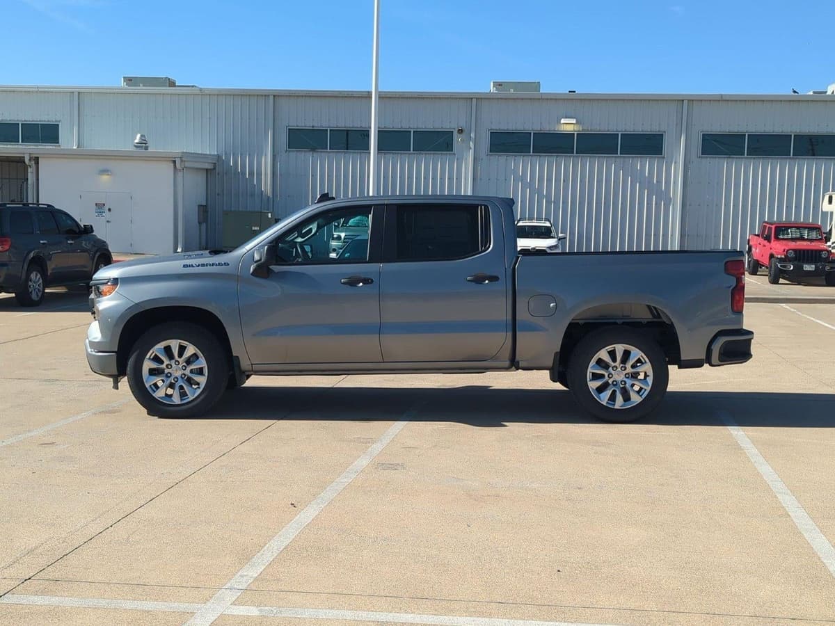 2026 Chevrolet Silverado 1500 - Image 5