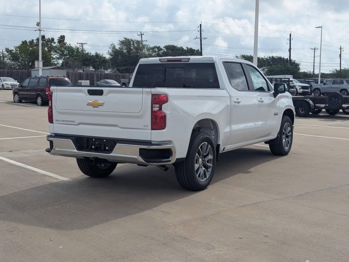 2026 Chevrolet Silverado 1500 - Image 2